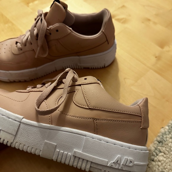 Nike AF1 Pixel - Picture 2 of 3